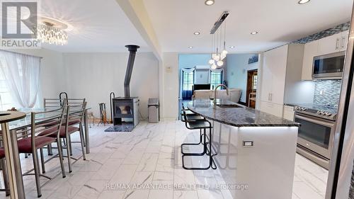 47105 Harding Smith Line, Central Elgin (Sparta), ON - Indoor Photo Showing Kitchen With Upgraded Kitchen