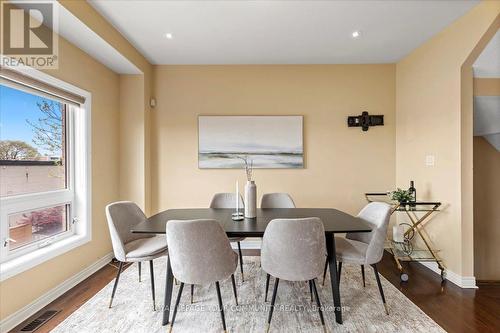 35 Market Garden Mews, Toronto W07, ON - Indoor Photo Showing Dining Room