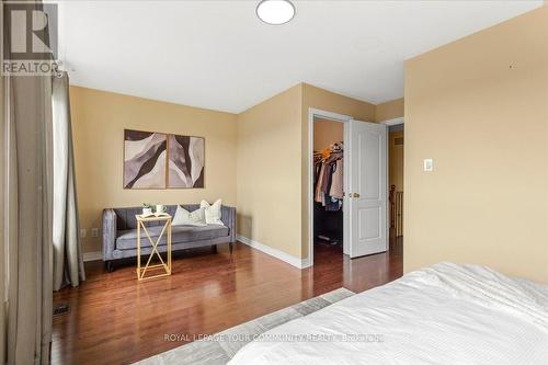 35 Market Garden Mews, Toronto W07, ON - Indoor Photo Showing Bedroom