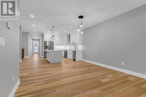 265 Lancaster Drive, Port Colborne, ON - Indoor Photo Showing Kitchen