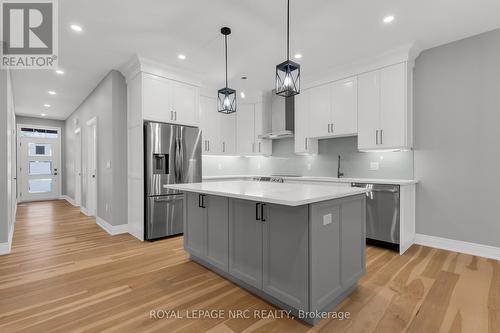 265 Lancaster Drive, Port Colborne, ON - Indoor Photo Showing Kitchen With Upgraded Kitchen