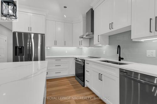 265 Lancaster Drive, Port Colborne, ON - Indoor Photo Showing Kitchen With Double Sink With Upgraded Kitchen