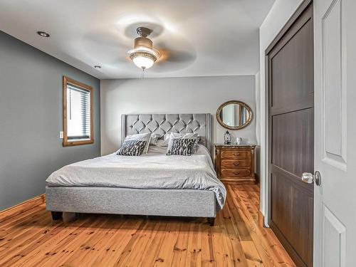 Master bedroom - 9 155E Avenue, Saint-Hippolyte, QC - Indoor Photo Showing Bedroom