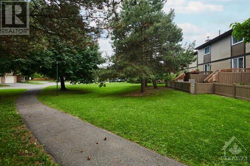 247 Temby Private, Ottawa, ON - Outdoor
