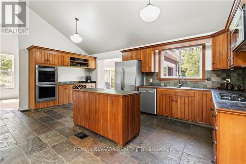 50672 Green Road S, Wainfleet, ON - Indoor Photo Showing Kitchen