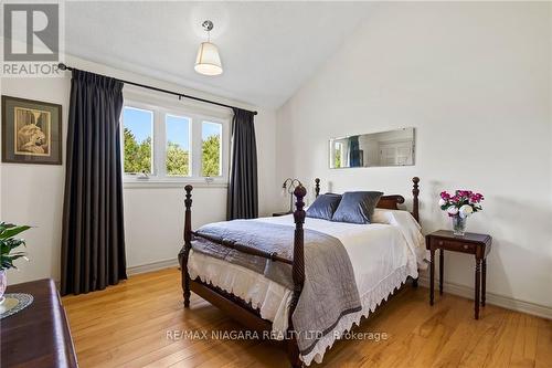 50672 Green Road S, Wainfleet, ON - Indoor Photo Showing Bedroom