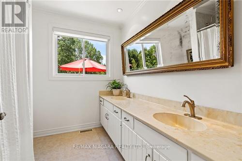 50672 Green Road S, Wainfleet, ON - Indoor Photo Showing Bathroom