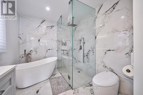 222 Hollywood Avenue, Toronto C14, ON - Indoor Photo Showing Bathroom