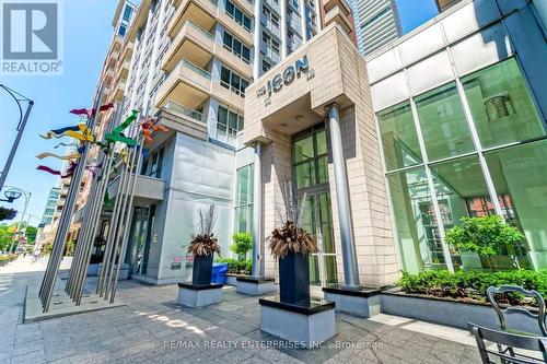 1435 - 250 Wellington Street W, Toronto, ON - Outdoor