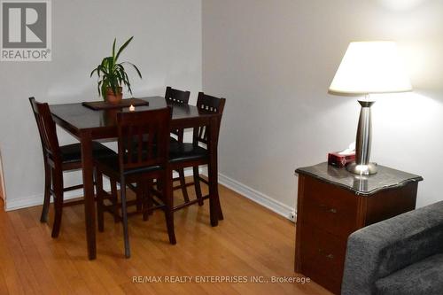 1435 - 250 Wellington Street W, Toronto, ON - Indoor Photo Showing Dining Room