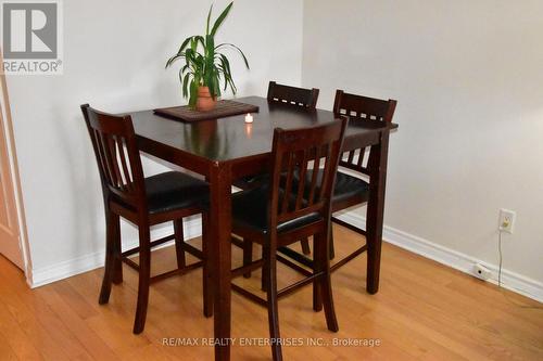 1435 - 250 Wellington Street W, Toronto, ON - Indoor Photo Showing Dining Room