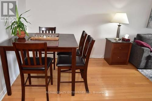 1435 - 250 Wellington Street W, Toronto, ON - Indoor Photo Showing Dining Room