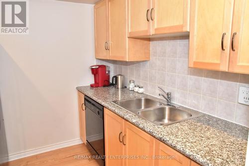 1435 - 250 Wellington Street W, Toronto, ON - Indoor Photo Showing Kitchen With Double Sink