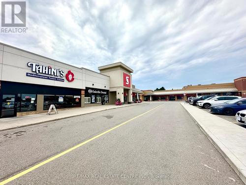 B3A - 300 North Service Road W, Oakville, ON 