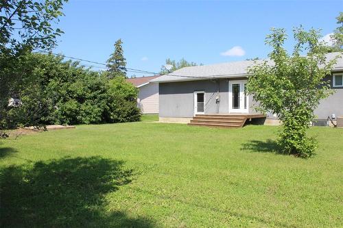 383 Birch Street, Arborg, MB - Outdoor With Deck Patio Veranda