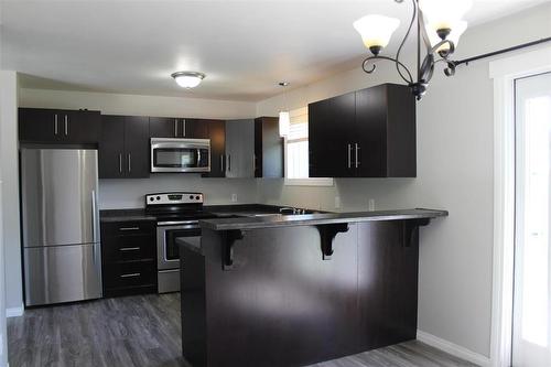 383 Birch Street, Arborg, MB - Indoor Photo Showing Kitchen