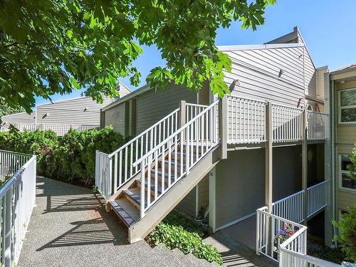 216-205 1St St, Courtenay, BC - Outdoor With Exterior