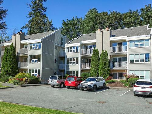 216-205 1St St, Courtenay, BC - Outdoor With Balcony With Facade