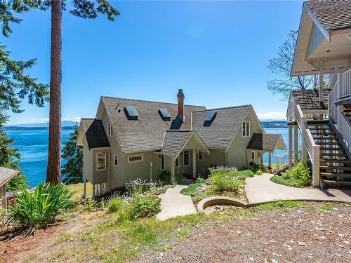 1380 Upshur Rd, Quadra Island, BC 