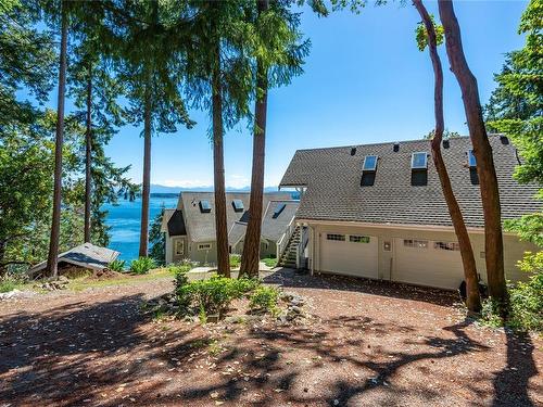 1380 Upshur Rd, Quadra Island, BC 