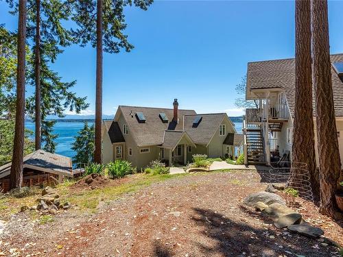 1380 Upshur Rd, Quadra Island, BC 