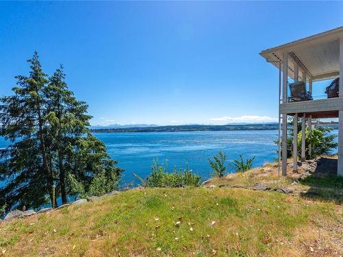 1380 Upshur Rd, Quadra Island, BC 