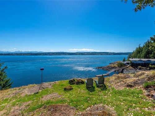 1380 Upshur Rd, Quadra Island, BC 