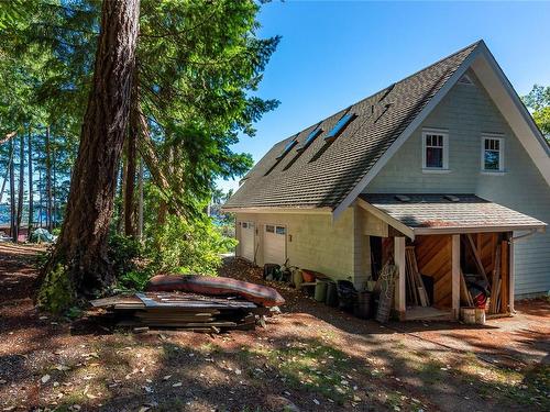 1380 Upshur Rd, Quadra Island, BC 