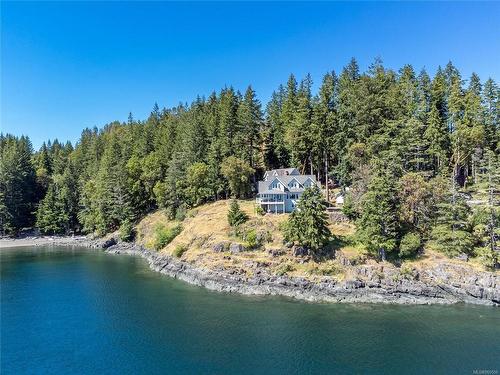 1380 Upshur Rd, Quadra Island, BC 