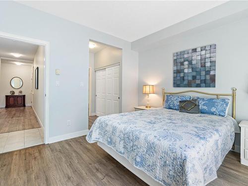 105-5650 Edgewater Lane, Nanaimo, BC - Indoor Photo Showing Bedroom