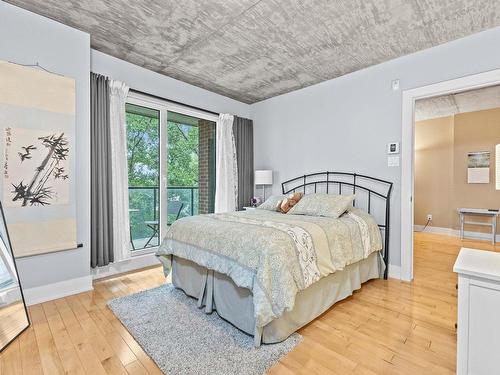 Master bedroom - 505-225 Rue De La Montagne, Montréal (Le Sud-Ouest), QC - Indoor Photo Showing Bedroom