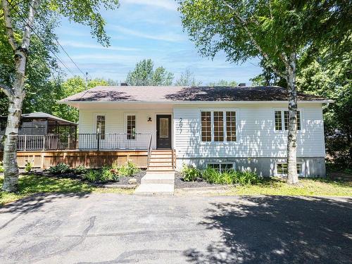 Frontage - 297 Rue Brassard, Saint-Joseph-Du-Lac, QC - Outdoor With Deck Patio Veranda