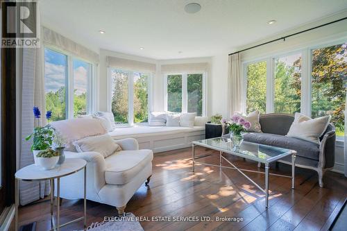 138 Maple Court, Shelburne, ON - Indoor Photo Showing Living Room