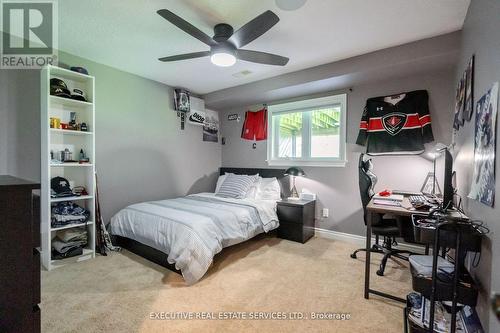 138 Maple Court, Shelburne, ON - Indoor Photo Showing Bedroom