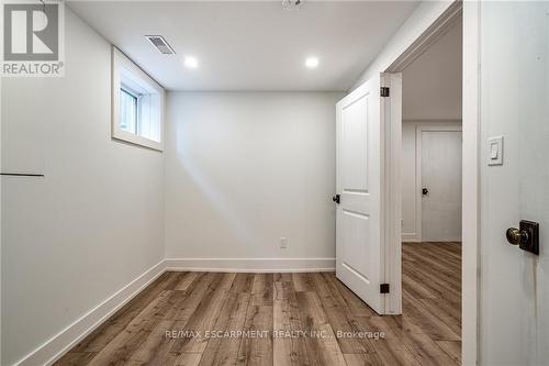 113 East 8Th Street, Hamilton, ON - Indoor Photo Showing Other Room