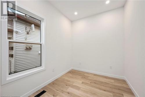 222 Hamilton Road, London, ON - Indoor Photo Showing Other Room