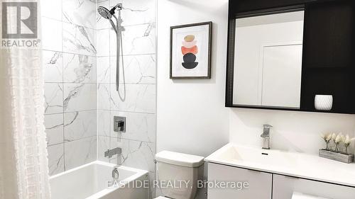 1508 - 4065 Confederation Parkway, Mississauga, ON - Indoor Photo Showing Bathroom