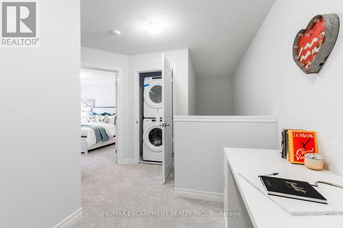 27 - 19 Picardy Drive, Hamilton, ON - Indoor Photo Showing Laundry Room