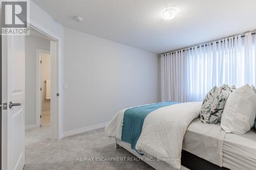27 - 19 Picardy Drive, Hamilton, ON - Indoor Photo Showing Bedroom
