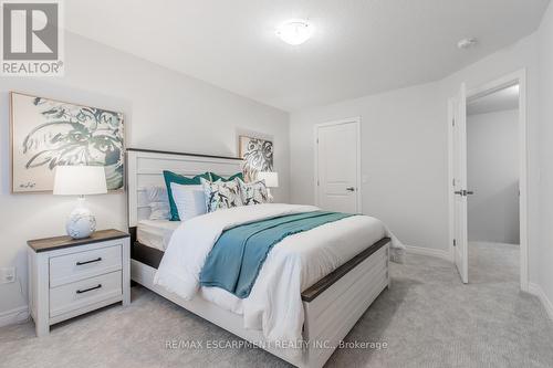 27 - 19 Picardy Drive, Hamilton, ON - Indoor Photo Showing Bedroom
