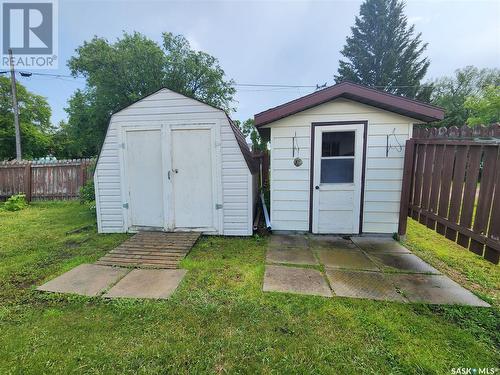 403 Calgary Street, Broadview, SK - Outdoor