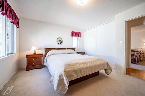 2076 Okanagan Street, Armstrong, BC - Indoor Photo Showing Bedroom