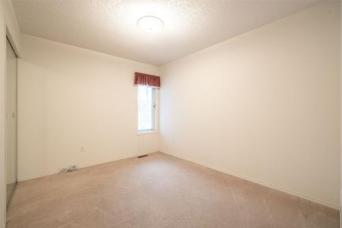 2076 Okanagan Street, Armstrong, BC - Indoor Photo Showing Other Room