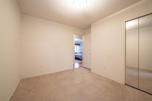 2076 Okanagan Street, Armstrong, BC - Indoor Photo Showing Other Room