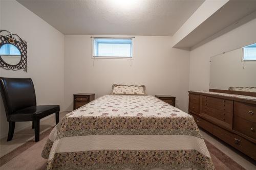 2076 Okanagan Street, Armstrong, BC - Indoor Photo Showing Bedroom