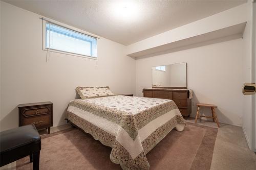 2076 Okanagan Street, Armstrong, BC - Indoor Photo Showing Bedroom