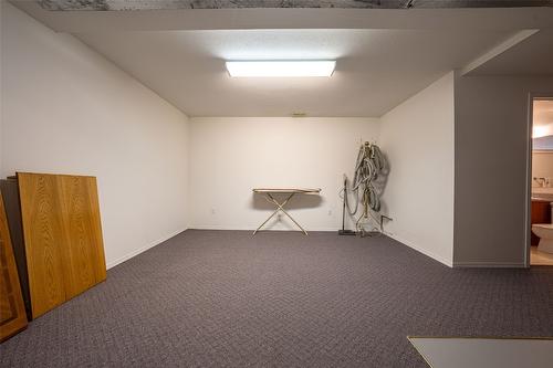 2076 Okanagan Street, Armstrong, BC - Indoor Photo Showing Other Room