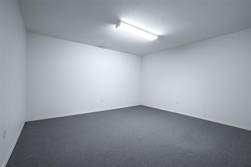 2076 Okanagan Street, Armstrong, BC - Indoor Photo Showing Other Room