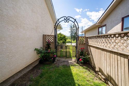 2076 Okanagan Street, Armstrong, BC - Outdoor With Exterior