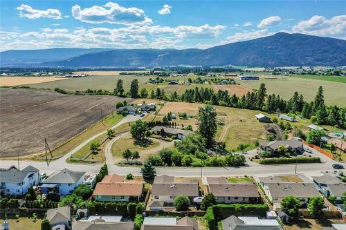 2076 Okanagan Street, Armstrong, BC - Outdoor With View